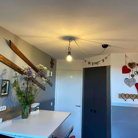 Penthouse 28m² In Right Next To 3 Lifts, View